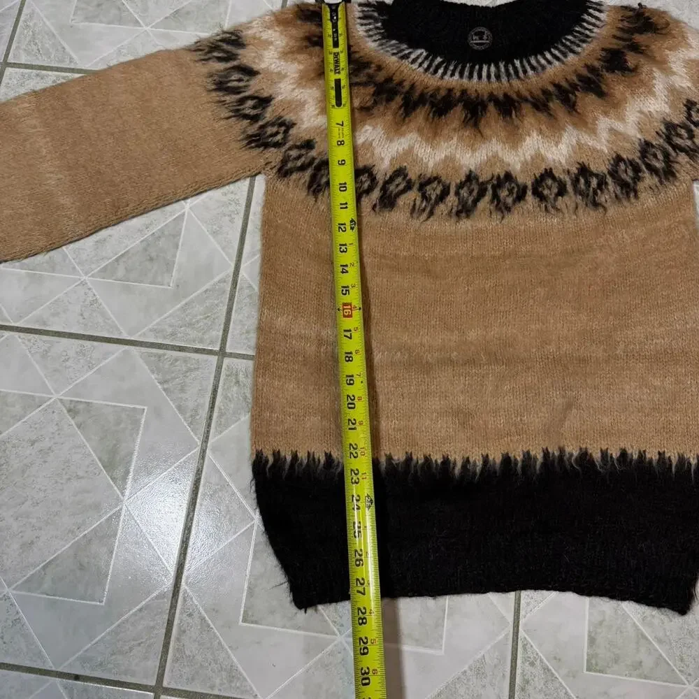 Brown black alpaca‎ wool